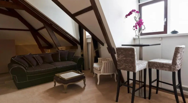 Полулюкс Suitehotel Pincoffs