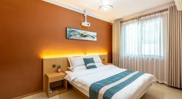 Двухместный семейный люкс Luoyang Lingxiu Hotel