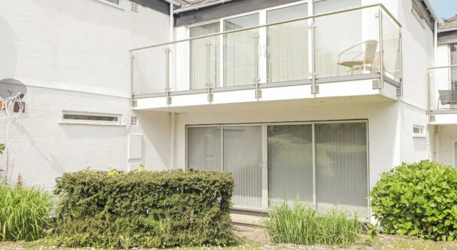 23 Coedrath Park