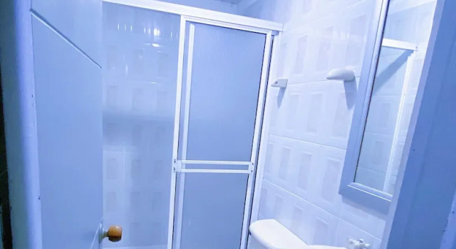 Кровать в общем номере Kromatic Hostel