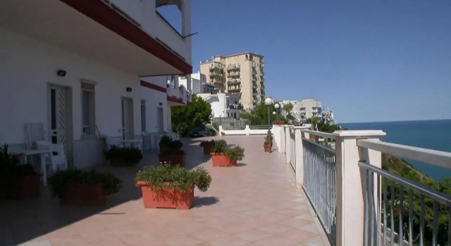 Residence Calazzurra, Забронировать Отель Отели в центре Пескичи, в центре