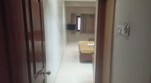 Hotel City Towers Lodge, Rezervovat Hotel Hotely v Bangalore s parkováním, Parkování