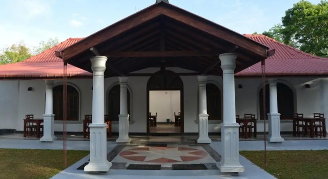 Samara Cottage, Buchen Sie Ferienhaus Villen in Trincomalee, Villa