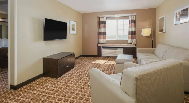 Microtel Inn & Suites By Wyndham Pecos, Buchen Sie Hotel Hotels in Pecos mit Frühstück, Frühstück