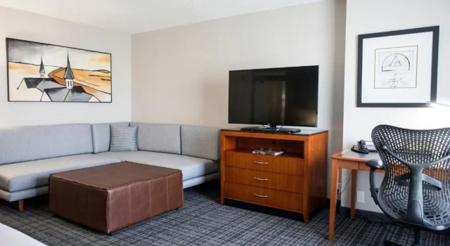 Номер Executive Hilton Garden Inn Louisville Airport