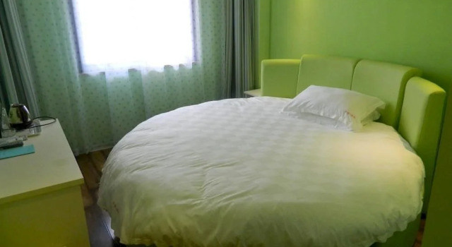 Xuzhou Love Inn Theme Hotel, Prenota Hotel Quan Shan Xuzhou, vicino a Jiangsu Normal University