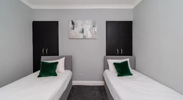 Апартаменты Cosy three bedroom flat next brighton seafront SLEEP 8