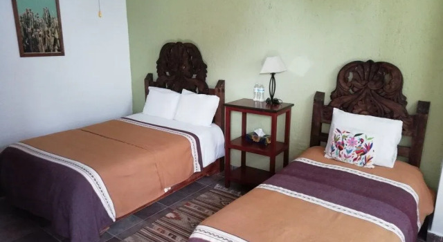 Casa Cinco De Mayo, Prenota Affittacamere Hotel SPA a El Bajio, SPA