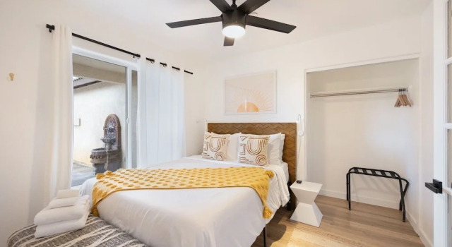 Коттедж Alana House - Pool, Hot Tub, Bbq, Fire Pit + Walk To Hikes! 4 Bedroom Home by RedAwning