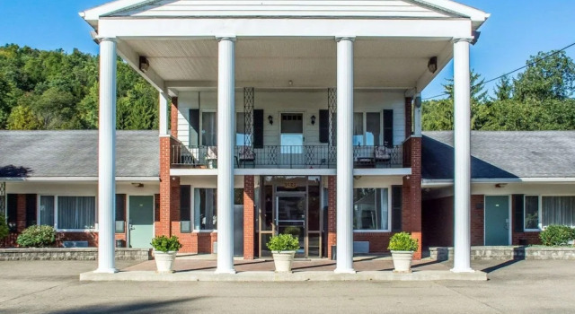 Best Western Marshall Manor, 预订 酒店 Pine Valley 美利坚合众国-美利堅合眾國