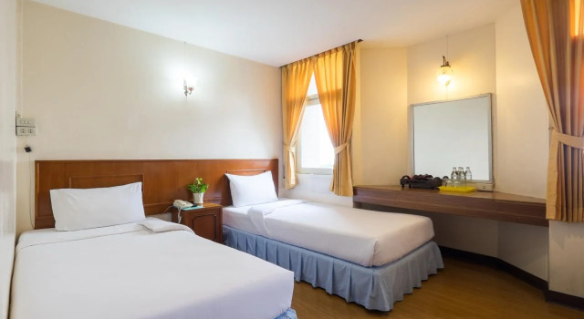 Muangphol Mansion, Забронировать Отель Отели Бангкока 3 звезды, рядом с KidZania Bangkok, 3*