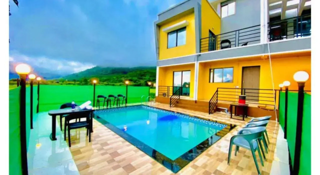 Yellow Lagoon 3BHK