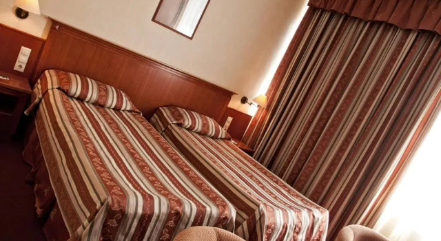Hotel Central, Prenota Hotel Pécs Baranya