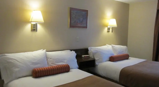 Hotel Carmacks, Rezervați Hotel Carmacks Teritoriul Yukon