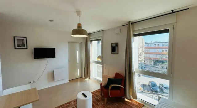 We Live In R - Suite 304, Забронировать Апартаменты/квартира Апартаменты Реймса, рядом с Veuve Clicquot Champagne House, Апартаменты/квартира