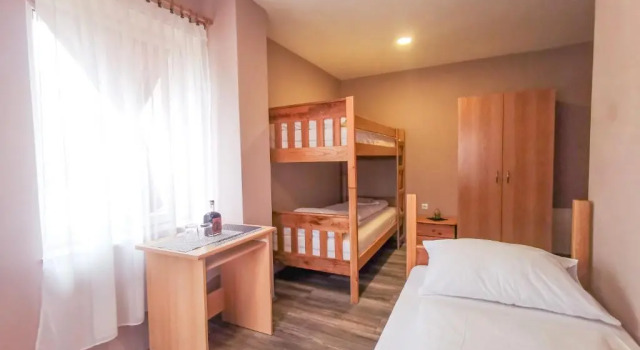 Трёхместный номер Standard Villa Dijana