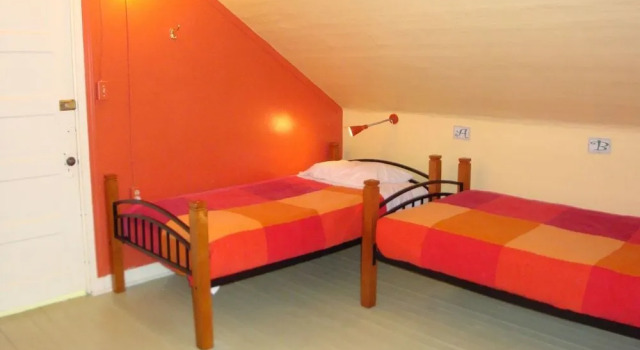 Pioneer Guest House, Buchen Sie Pension  