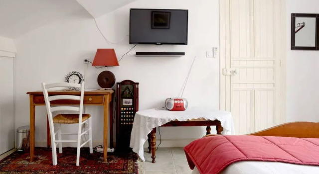 Béziers Studio Terrasse, Забронировать Отель Отели Безье с парковкой, рядом с Девять шлюзов Фонсеран, Парковка