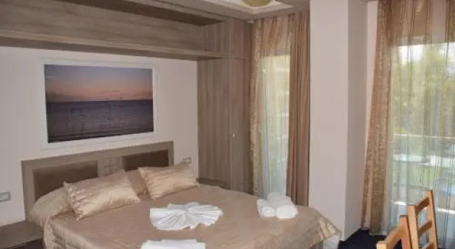 Hotel Pogradeci 2, Забронировать Отель Тушемишт Korçë County