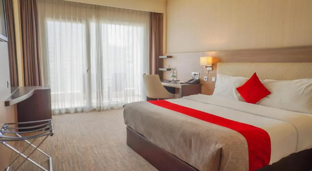 Номер Standard Royal Tulip City Center