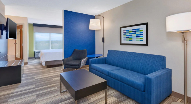 Двухместный люкс Holiday Inn Express Blacksburg by IHG