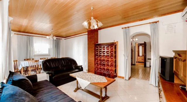 Apartments Jasko / Three Bedroom Jasko 1