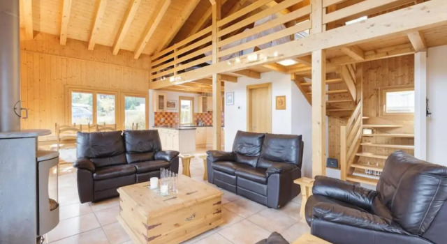 La Taniere Cozy Chalet With Incredible Views and Parking