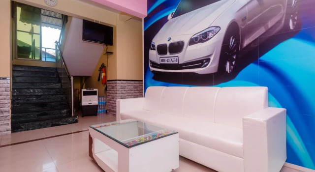 OYO 29550 Hotel Nivara