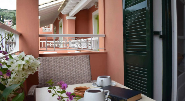 Kalimera Studios and Apartments