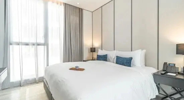 Люкс с балконом GM Estate Hotel and Executive Apartments