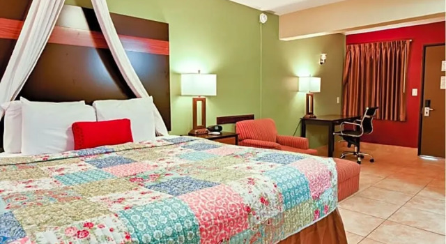 Двухместный номер Standard Oceans Beach Resort & Suites