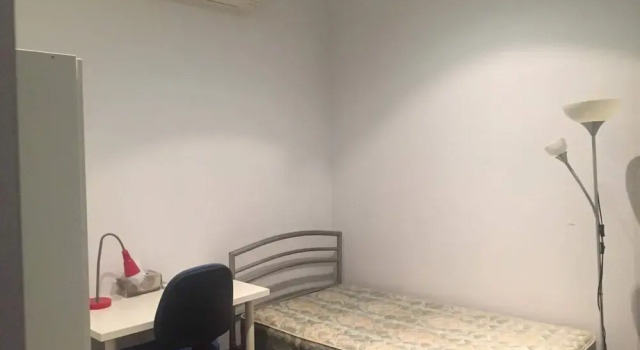 Sunny 3 Bedroom Apartment in Turrella, Забронировать Апартаменты/квартира Отели Марриквилль с парковкой, Парковка