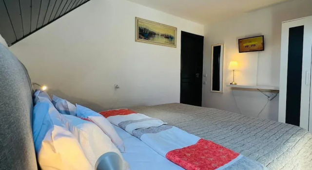 Heviz Apart Comfort, Book Hotel Hoteller i Western Transdanubia med parkering, Parkering