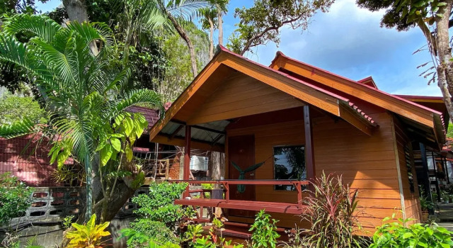 Двухместное бунгало Standard с балконом Rapala Rock Wood Resort- SHA Plus