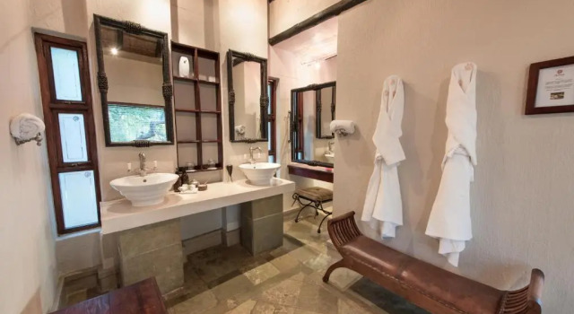 Люкс Superior Shumbalala Game Lodge