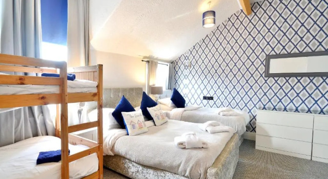 Rooms at 153 ROOM ONLY