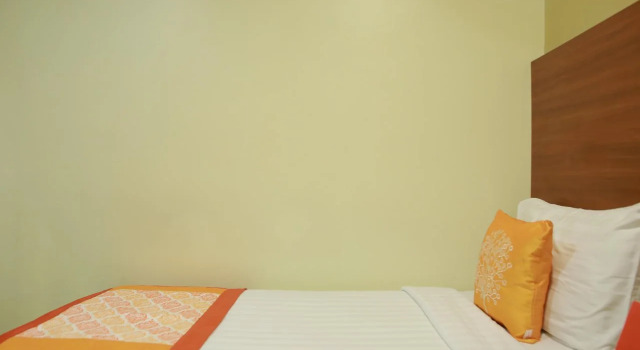 OYO 119 GDS Hotel