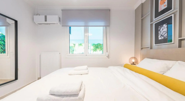 2 stops to Acropolis - Free Cancellation - Terrace