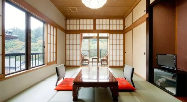 Номер Standard с видом на горы Shima Onsen Ayameya Ryokan