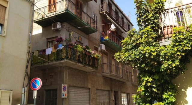 Apartment With 2 Bedrooms in Brolo, With Wonderful sea View, Balcony and Wifi Near the Beach, Buchen Sie Ferienwohnung Brolo Sizilien