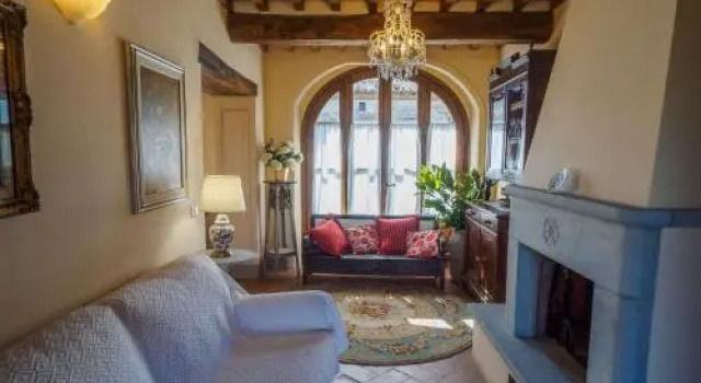 Villa Frosini, Buchen Sie Villa Pratantico Toskana