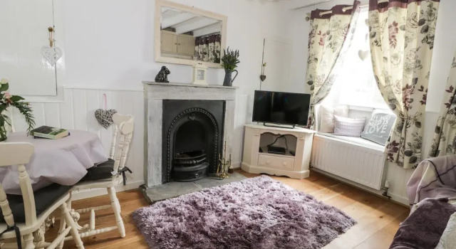 Cosy Cottage, Забронировать Дом для отпуска Отели Северного Йоркшира с парковкой, Парковка