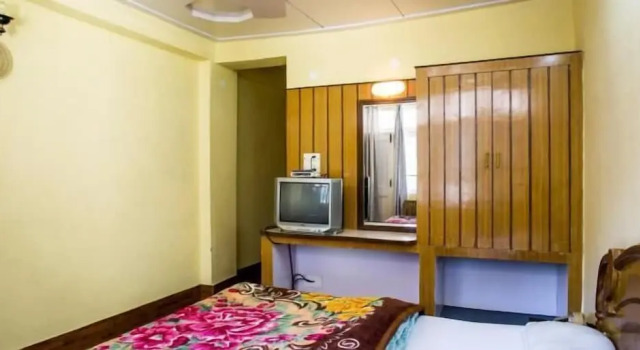 Hotel Mehars, Забронировать Отель Отели штата Химачал-Прадеш 3 звезды, 3*