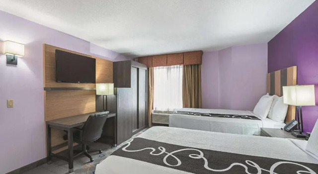 Четырёхместный номер Deluxe La Quinta by Wyndham Minneapolis Northwest