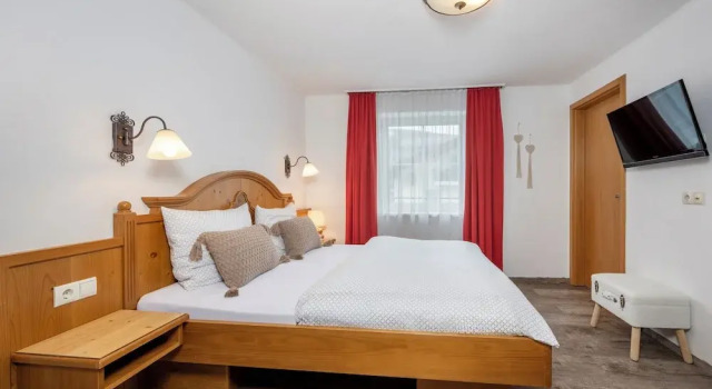 Двухместный номер Comfort с балконом и с видом на сад Hubengut Bed and Breakfast