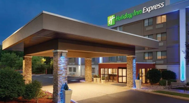 Кровать в общем номере Holiday Inn Express Hartford South - Rocky Hill by IHG