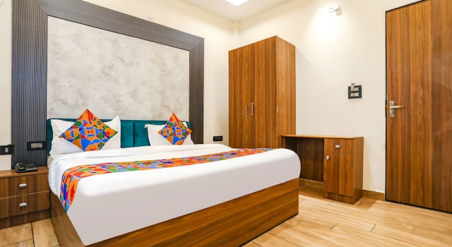 Номер Deluxe Fabhotel Vasudha