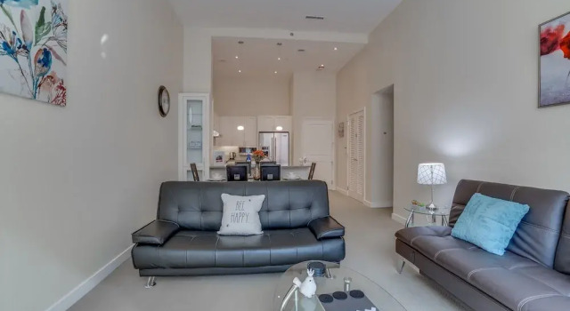 Апартаменты с 2 комнатами 2 Bedroom Apartment located in Washington Dcâs Penn Quarter. 2 Apts by RedAwning