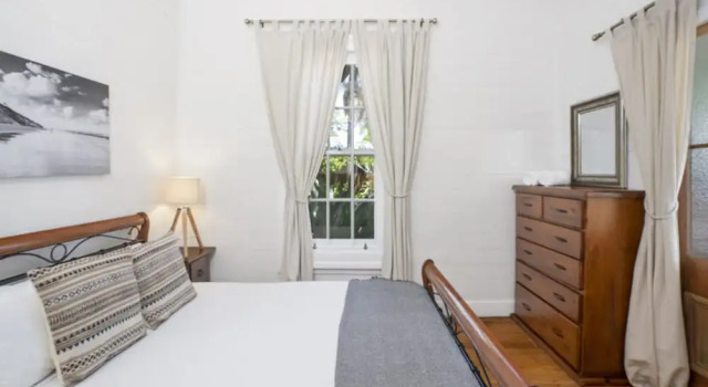 Skye Lodge Byron Bay - Walk to town in 5 minutes!