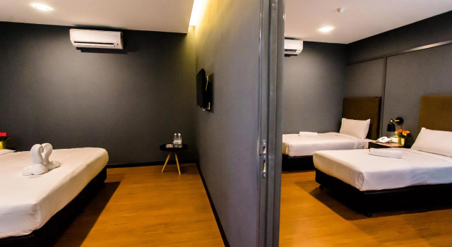 Номер no Window Family Connecting Jenjarom Boutique Hotel